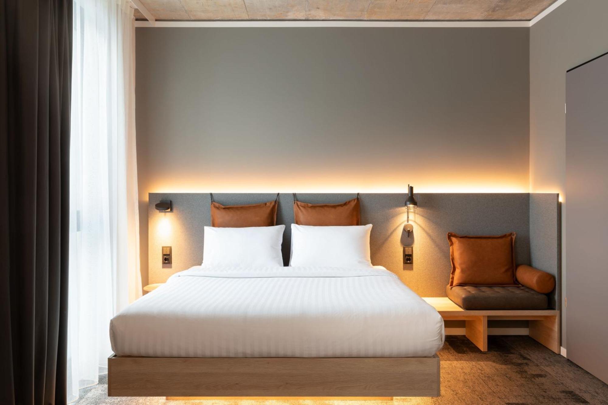 Moxy Outletcity Metzingen Метцинген Екстер'єр фото