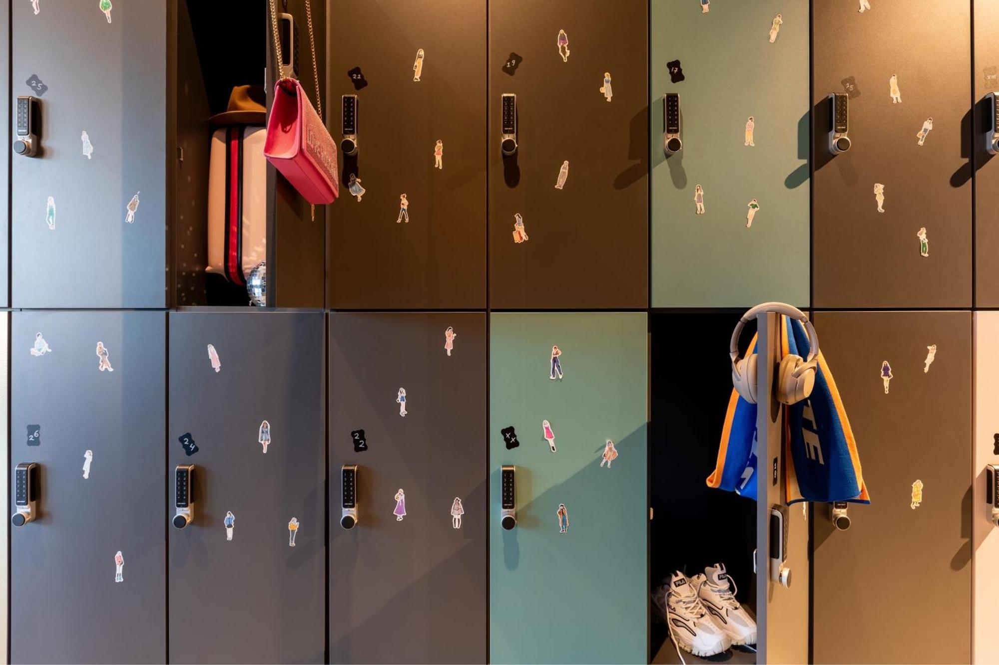 Moxy Outletcity Metzingen Метцинген Екстер'єр фото