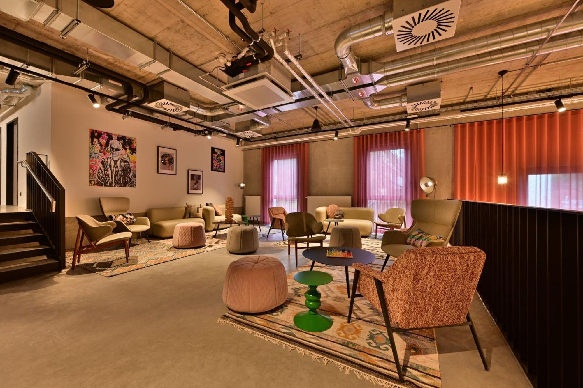 Moxy Outletcity Metzingen Метцинген Екстер'єр фото